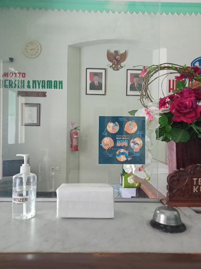 Hotel Trio Solo Dış mekan fotoğraf